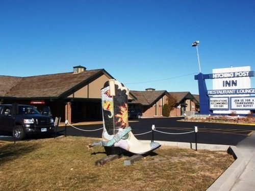 Hitching Post Inn Resort - Cheyenne, WY