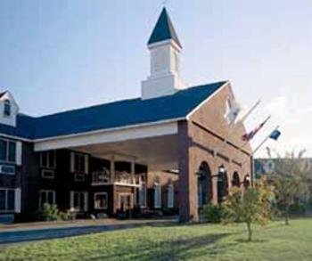 Colonial Hotel - Gardner, MA