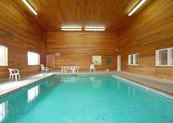 Rodeway Inn & Suites - Sublimity, OR