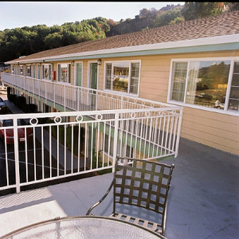 Americas Best Value Inn & Suites