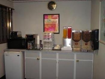 Econo Lodge - Troy, OH