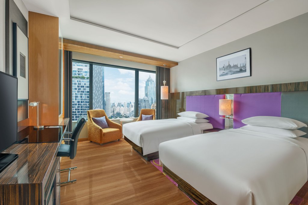 Renaissance Bangkok Ratchaprasong Hotel by Marriott - Tap to explore photos