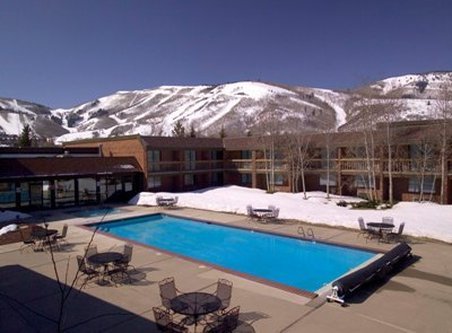 Yarrow Resort Hotel