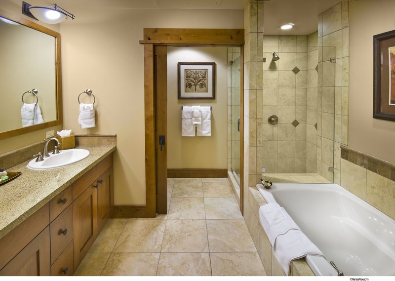 Tahoe Mountain Resort Lodging Catamount Lodge - Truckee, CA