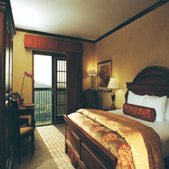 Chateau On The Lake Resort - Branson, MO