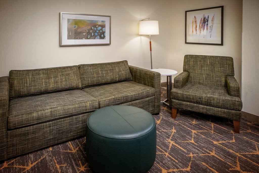 Holiday Inn Hotel & Suites BECKLEY - Tap to explore photos