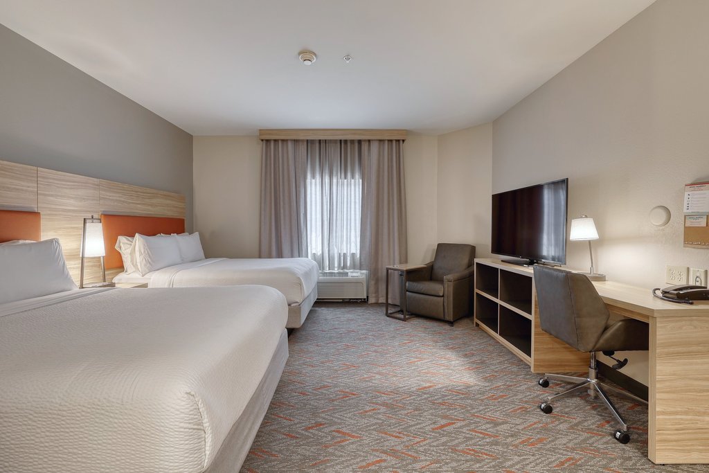 Candlewood Suites MILWAUKEE AIRPORT-OAK CREEK - Tap to explore photos