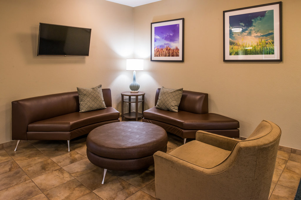 Candlewood Suites Paducah - Tap to explore photos
