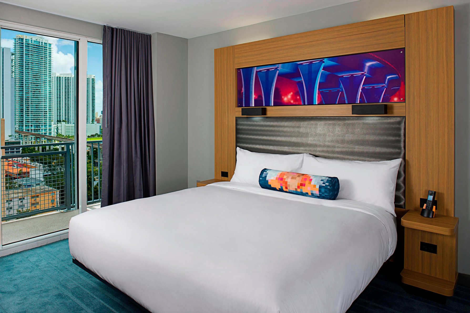 Aloft Miami - Brickell by Marriott - Tap to explore photos