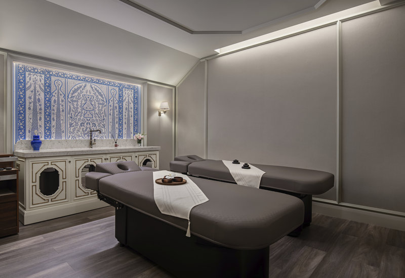 Delta Victoria Ocean Pointe Resort and Spa Delta Victoria Ocean Pointe Resort and Spa