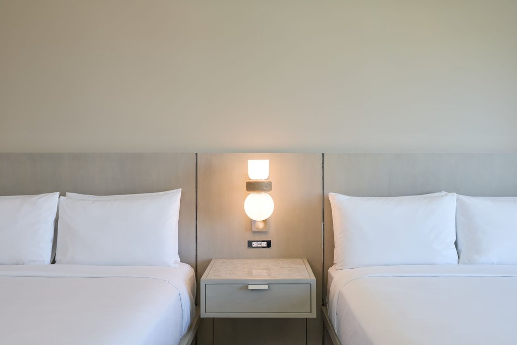 Renaissance ClubSport Aliso Viejo Laguna Beach Hotel - Tap to explore photos