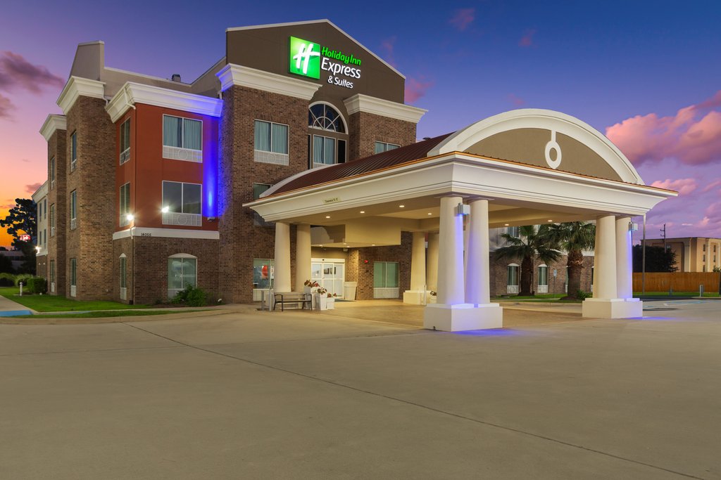 Holiday Inn Express & Suites HOUSTON NW - TOMBALL AREA - Tap to explore photos