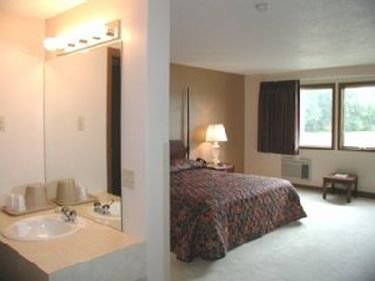 Western Inn Motor Lodge - Council Bluffs, IA