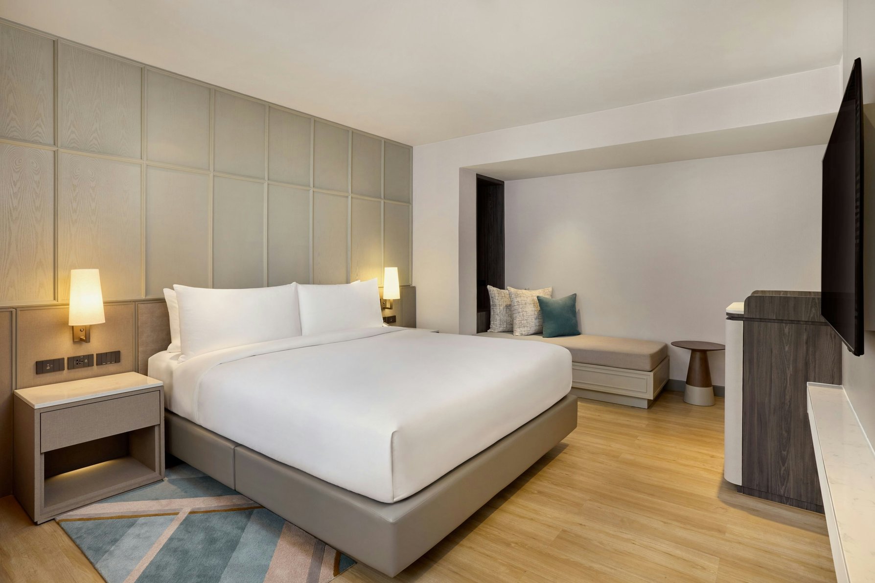 Courtyard by Marriott Bangkok Sukhumvit 20 - Tap to explore photos