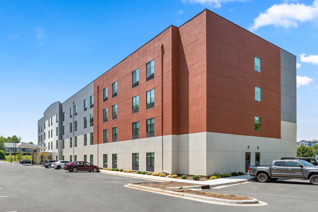 Holiday Inn Express ASHEVILLE – WOODFIN - Tap to explore photos