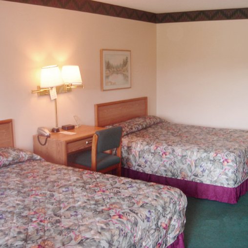 Oak Tree Inn - Irvine, KY