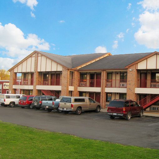 Oak Tree Inn - Irvine, KY