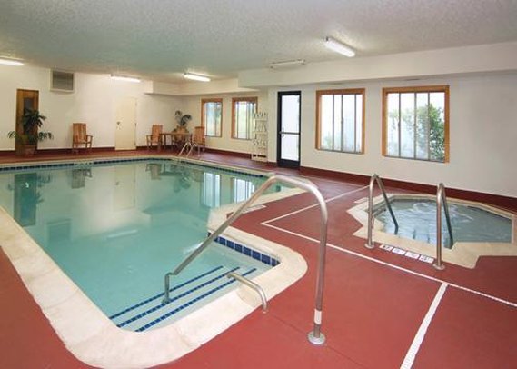 Comfort Suites - Benton Harbor, MI