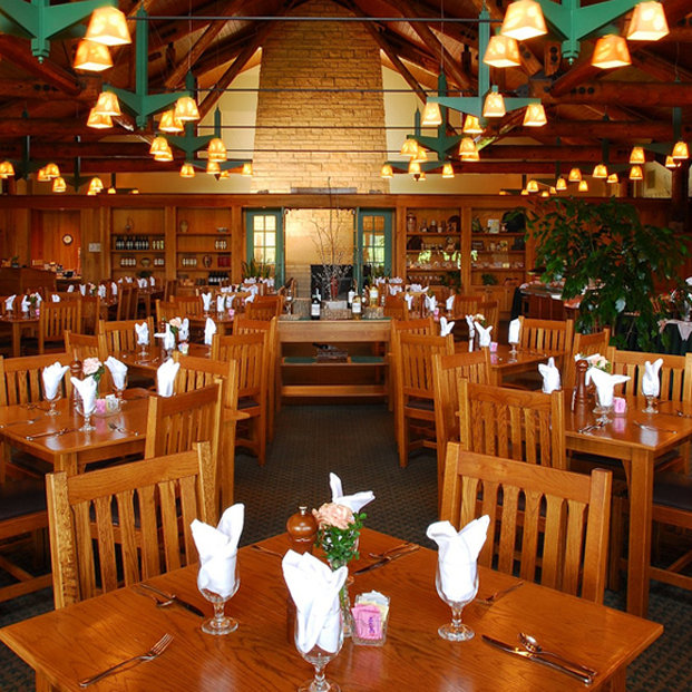 Lied Lodge Gift Shop - Nebraska City, NE