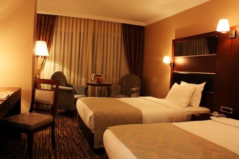 Dream Hill Business Deluxe Hotel | Bagdat Caddesi 273 Idealtepe 34834 /Istanbul | +90 216 458 00 00