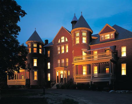 Centennial Inn - Concord, NH
