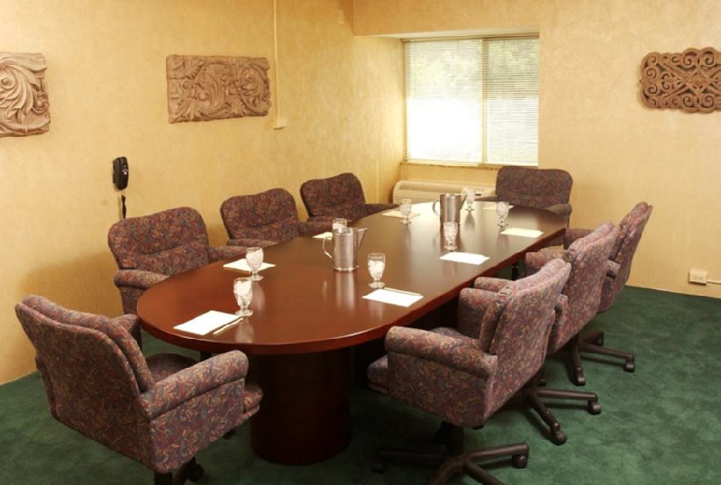 Valley West Inn - West Des Moines, IA