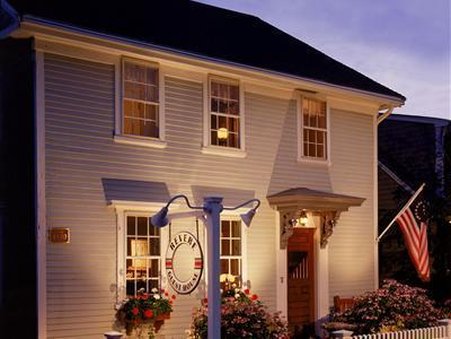 Revere Guest House - Provincetown, MA
