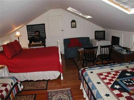 Pepper House Inn - Brewster, MA