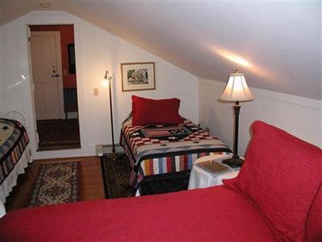 Pepper House Inn - Brewster, MA