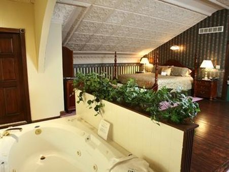 Christopher's Bed & Breakfast - Bellevue, KY