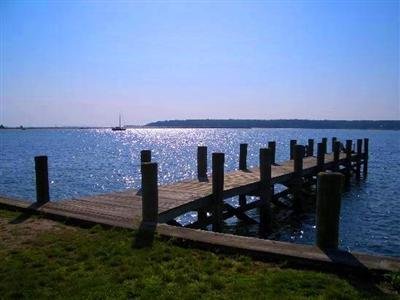 Stirling House Bed and Breakfast - Greenport, NY