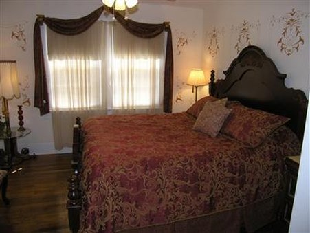 Black Forest B&B and Luxury Cabins - Helen, GA