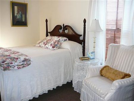 Julietta House Bed & Breakfast - Gloucester, MA