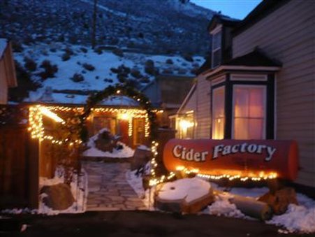 Edith Palmer's Country Inn - Virginia City, NV