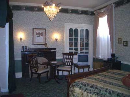 Carlisle House Bed & Breakfast - Carlisle, PA