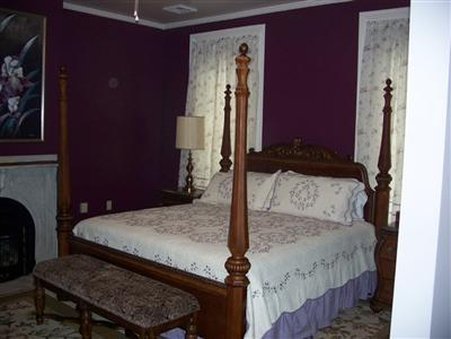 Bayberry House Bed & Breakfast - Steubenville, OH