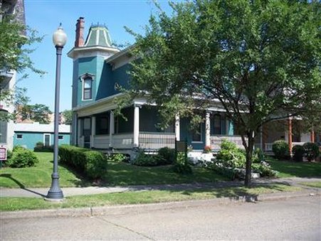 Bayberry House Bed & Breakfast - Steubenville, OH
