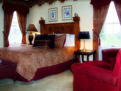 Warm Springs Inn Bed and Breakfast - Wenatchee, WA