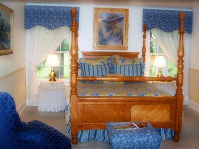 Warm Springs Inn Bed and Breakfast - Wenatchee, WA