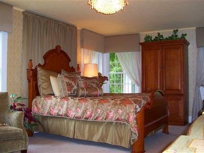 Warm Springs Inn Bed and Breakfast - Wenatchee, WA