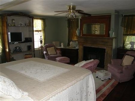 Red Hook Country Inn - Red Hook, NY