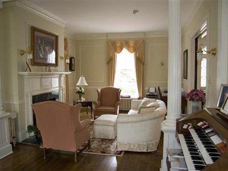 White Hall Manor B & B - Greencastle, PA