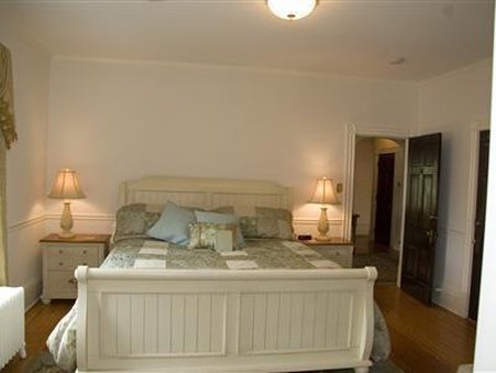 White Hall Manor B & B - Greencastle, PA
