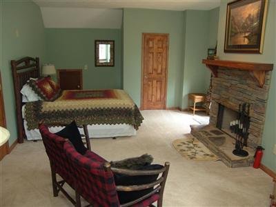 Long Mountain Lodge - Dahlonega, GA