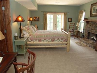 Long Mountain Lodge - Dahlonega, GA