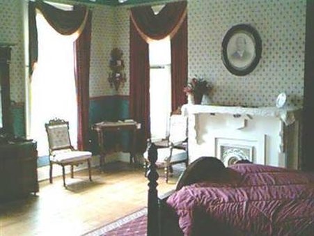 The Russell Cooper House - Mount Vernon, OH