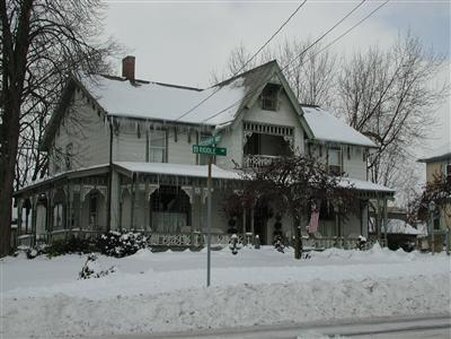Rocking Horse Inn & Tent Rntl - Ravenna, OH