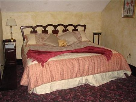 Brook Forest Inn - Evergreen, CO