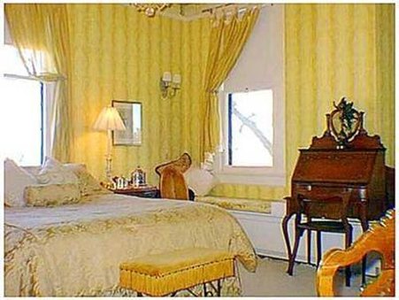 Austins Inn At Pearl Street