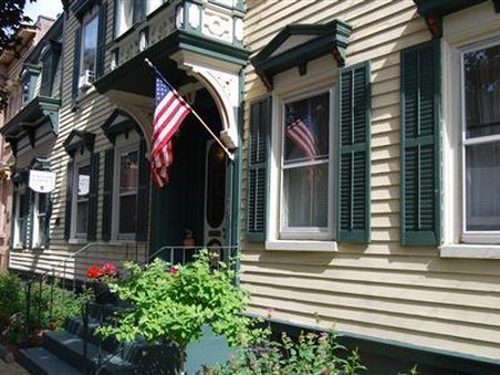 English Garden Bed and Breakfast - Schenectady, NY